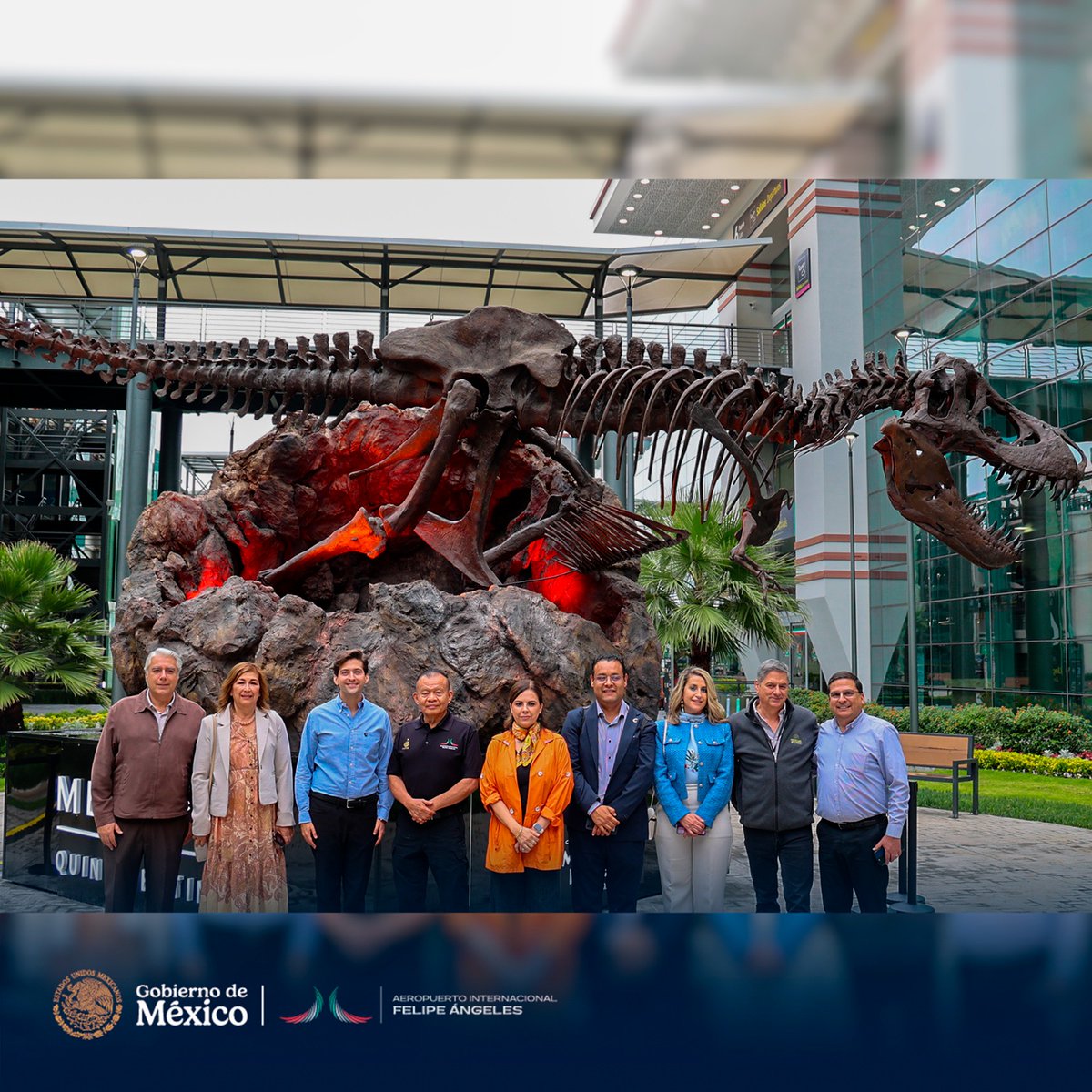aifaaero's tweet photo. Inauguramos la exhibición del @museodeldesiert, un espacio donde podrás conocer más sobre la historia natural de nuestro país mientras disfrutas tu paso por el #AIFA. 🦖🦕

¡No dejes pasar la oportunidad de visitarla en tu próximo viaje! ✈️

@GobDeCoahuila 
@coahuilaencdmx 
@manolojim 
@HildaFloresE 
@BlasFloresD 

#ExperienciaAIFA #AIFA #MuseoDelDesierto #México