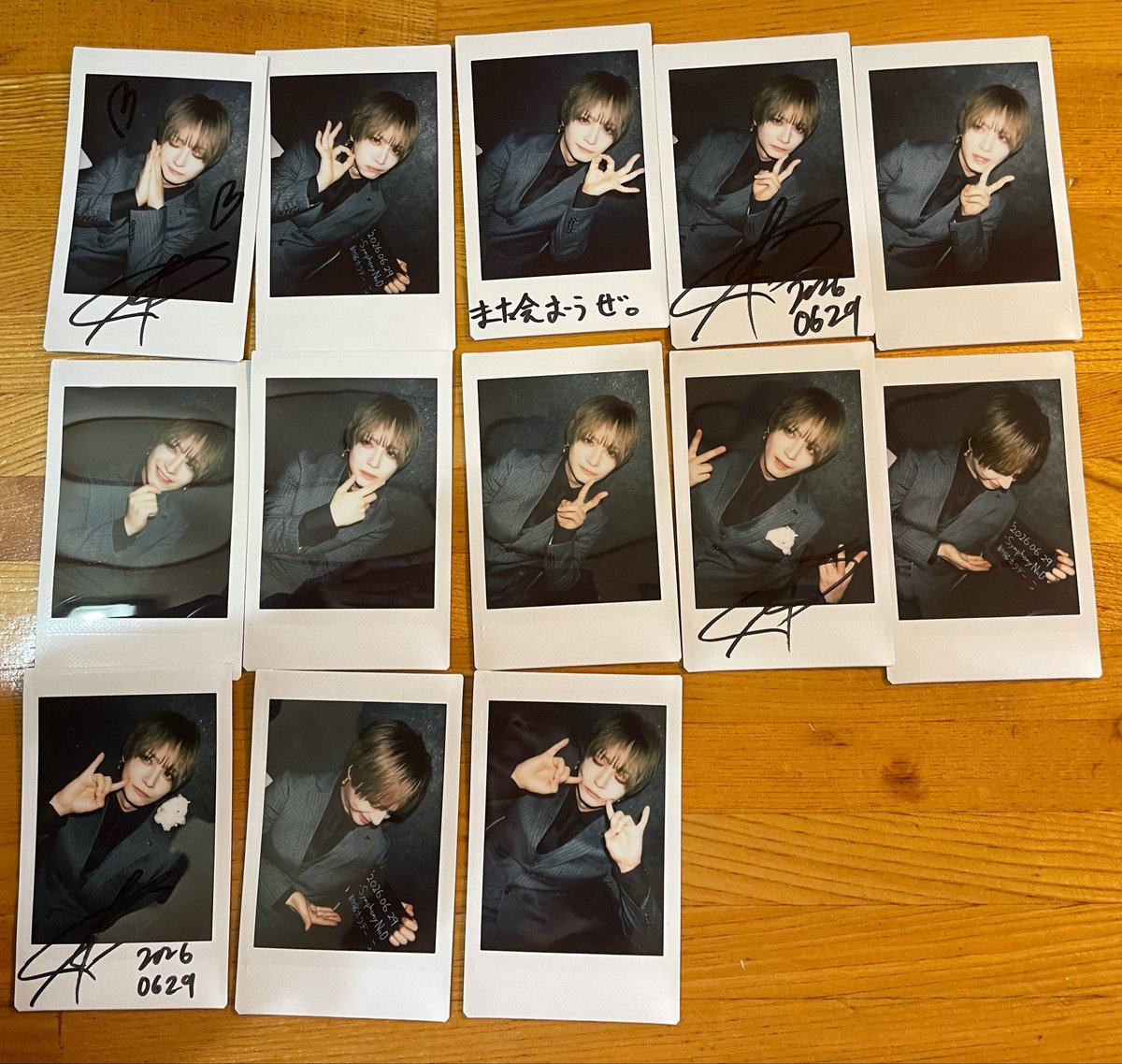 5200Lv's tweet photo. 【お譲りします】
零[Hz]  ZEROHZ presents
limited LIVE-2026-「東京」
6/29 当日チェキ

譲❤︎ROYさん、Leoさん、TEIKAさん、Rioさん
求❤︎書き込みあり定価　なし500円　(＋送料)

ご都合が合えば手渡しも可能です。
DMからお声がけください。 https://t.co/O9G2VQggxC