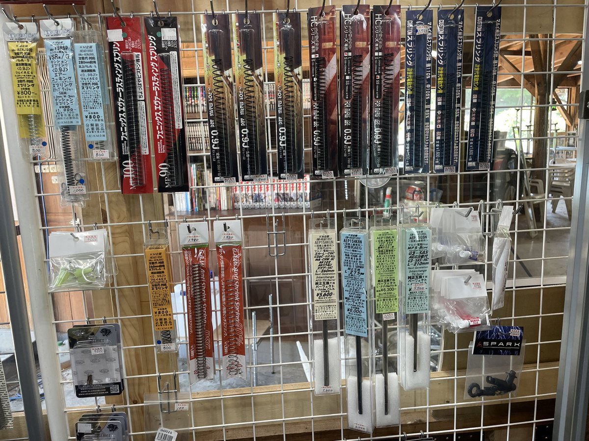 ZERO_IN_990's tweet photo. 本日も営業開始❗️
ゼロからスタート出来るショップ『ZERO-IN』です♪

新品商品、委託販売、シューティングレンジ利用可能です。

正面ゲートは閉めていますので、
裏口より入場お願いします。

#ミリタリーショップ #ZeroIn #サバゲー #山形 #ZAO #No990 #ゼロイン https://t.co/E8dTi1oJ4Z
