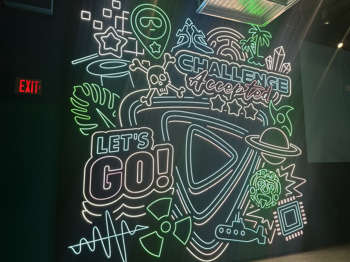OrlandoPodcast's tweet photo. I had fun @golevel99 tonight and I will be back in the future, I will have more to say on the next show #waltdisneyworld #disneysprings #level99 https://t.co/fijfkcbdqs