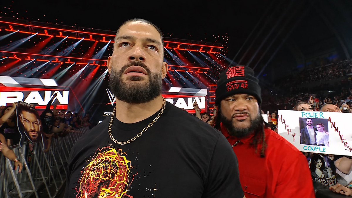 KomplexGraps's tweet photo. “SummerSlam, we close the door on The Shield. Forever.”

- Roman Reigns to Seth Rollins at the end of Raw.

#WWERAW https://t.co/XijtLqtwtQ