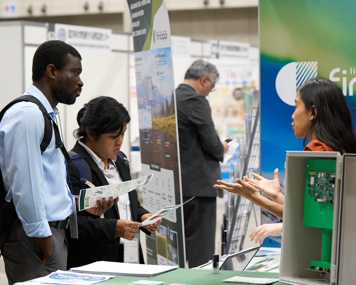 JpGUInternation's tweet photo. 📸JpGU-AGU2026 moments: Exhibition Hall
Universities, research institutes, publishers, private companies, scientific societies, and government organizations gather annually to showcase their work, recruit, gain visibility, and engage in outreach -- that's why attendees enjoy it! https://t.co/wvObvFcYHm
