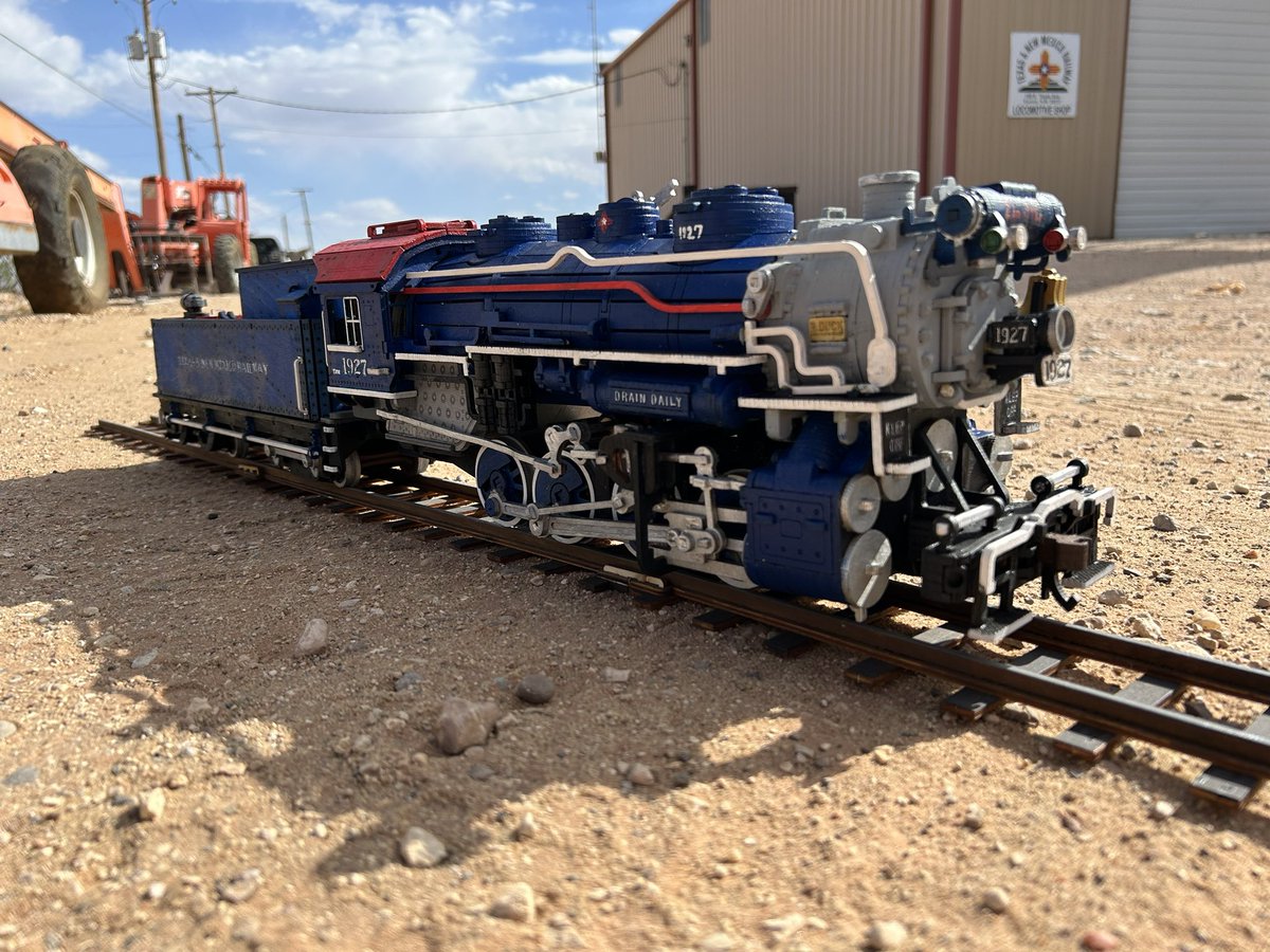 CamB4014's tweet photo. @Modeltrainguy_ Rduck locomotive works is THE GOAT!! The kits are super detailed and easy to customize! Well worth the money and the time! https://t.co/iHPMttLQYu