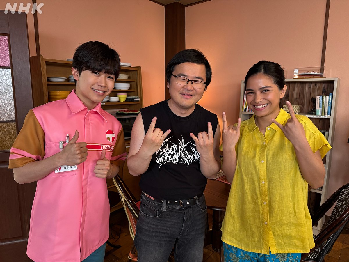 nhk_dramas's tweet photo. ドラマ10【#コンビニ兄弟】🏪👬
主演 #中島健人

━━━ 💐最終回 今夜10時(総合)💐 ━━━

最終回につながるストーリー🌷
第9回配信本日夜10:44まで👇
https://t.co/pypWeerCqD

オフショットもお届けします！
今夜10時、ご来店お待ちしています🏪

#中島健人 #田中麗奈 #鈴木福 
#柄本明 #舘ひろし https://t.co/hY94uVmQga
