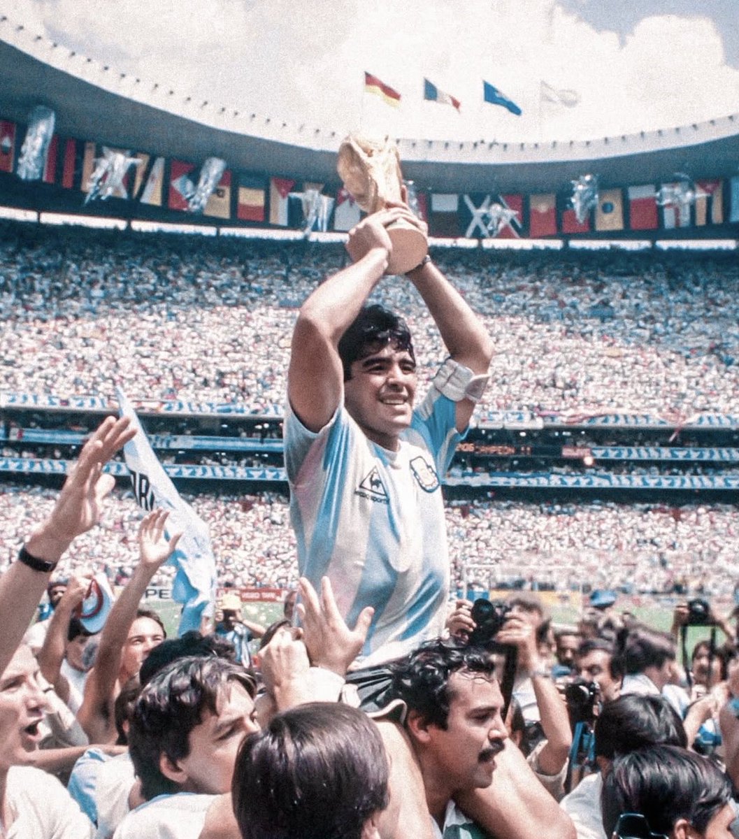 Lucianagamar's tweet photo. A 40 AÑOS DE MÉXICO 86: EL MUNDIAL QUE SANÓ EL ALMA DE UN PUEBLO 🇦🇷⚽
Cuarenta años desde el día en que Argentina logró ganar su segunda estrella. No eran los favoritos, venían envueltos en críticas y la clasificación había sido agónica+ https://t.co/ACdTBD4so7