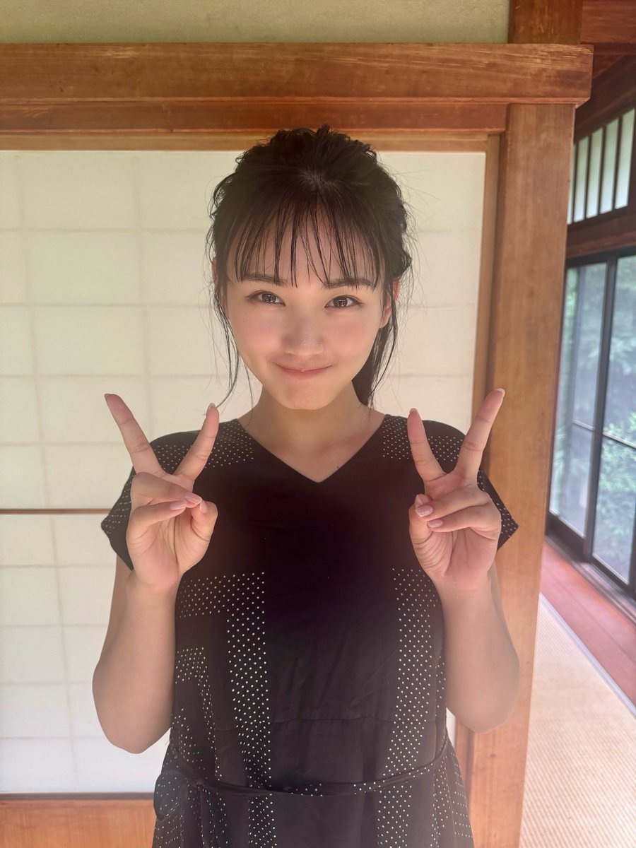 sakurazaka46's tweet photo. 本日6月30日(火)発売
「blt graph.」vol.115の表紙・巻頭を
#山﨑天 が務めています🐢

さらに！裏表紙には
#佐藤愛桜 も登場しています🌸

ぜひチェックしてください📚

#bltgraph
#櫻坂46
https://t.co/uWRlcow1Ry https://t.co/a96t5VoyGe