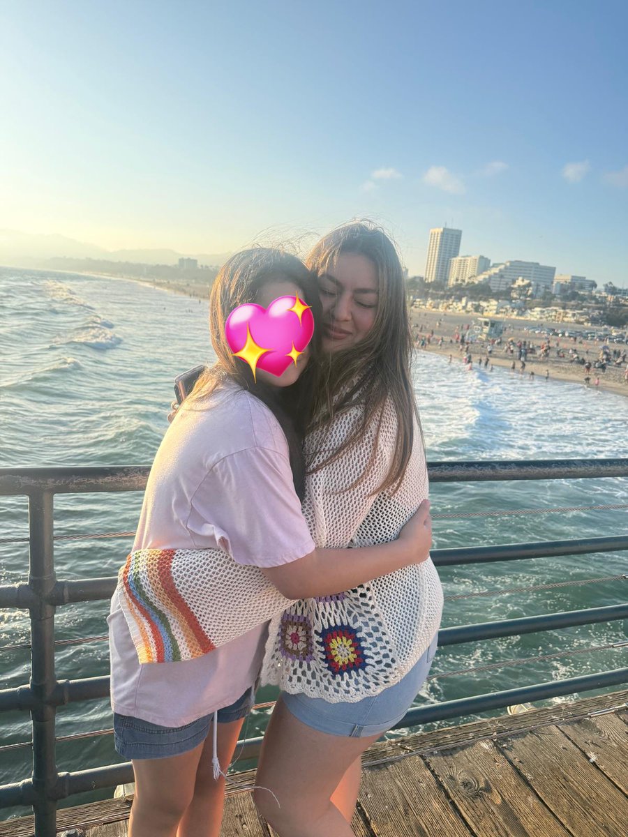 normaajoy's tweet photo. Finally made it to Santa Monica with the loml 💖🌊🎡🎢 #day1 #calitrip #traveldiaries https://t.co/Vmqa8RaH5N