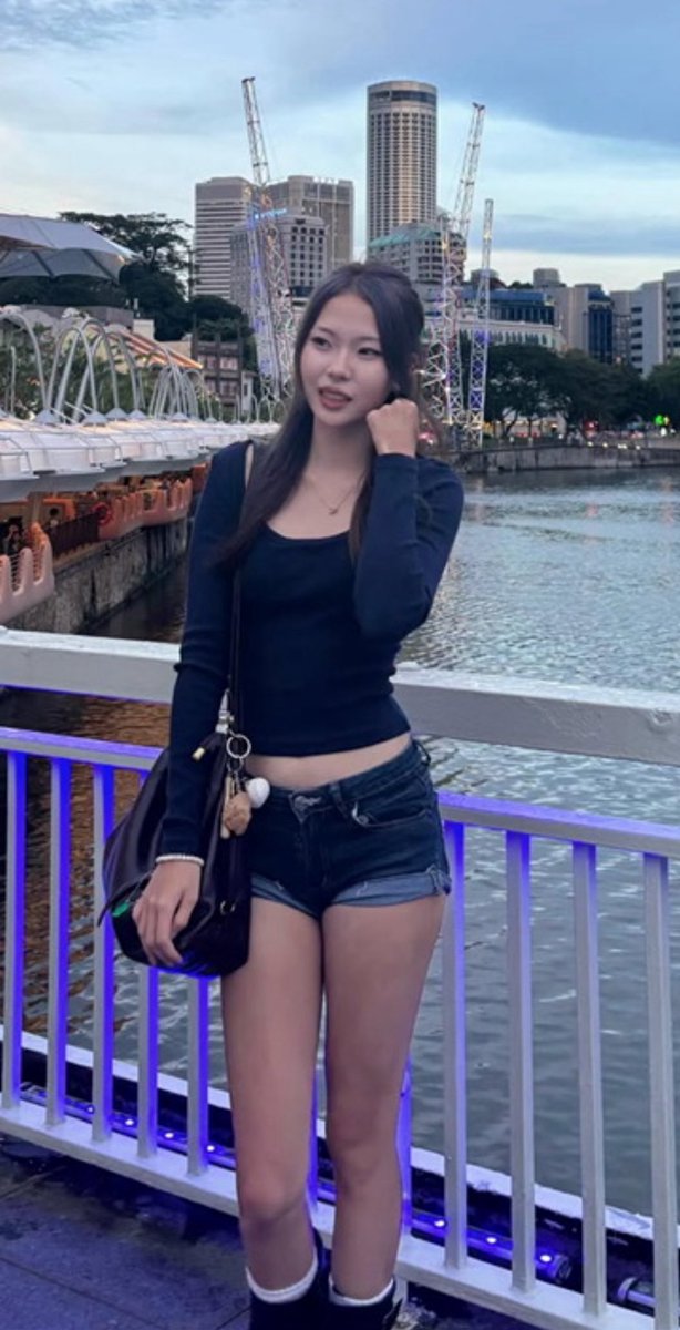 sigmapenis2's tweet photo. hottest irl i know, cfm damn tight https://t.co/OSeYOToWpX