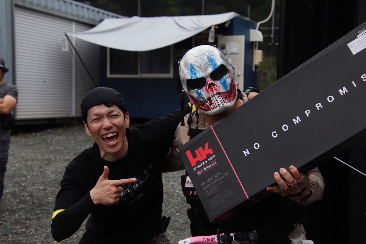 toro_spmc's tweet photo. 写真ありがてぇ🙏
ベクフェス参加された方お疲れ様でした！
チーメンのTENGAに誘われて初ハッスルで参加させて頂きました！
Wﾀｲﾌｰﾝでヒヤヒヤでしたがクッソ楽しかったです！
急にゲーム回し頼まれて焦りましたが...
おかげか豪華賞品まで頂きました！
皆さんありがとうございました！！
＃SPMC https://t.co/oHCKlls7uJ