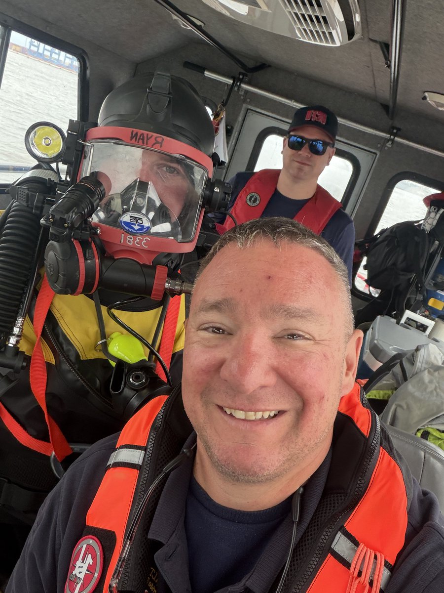 doyle0213's tweet photo. Had an exciting time working the #Sail250Maryland event. You probably didn’t see me though. I was positioned near the aeromatic box with the rescue divers. 

It was truly a privilege to support this amazing event. https://t.co/ASDIp88jyF
