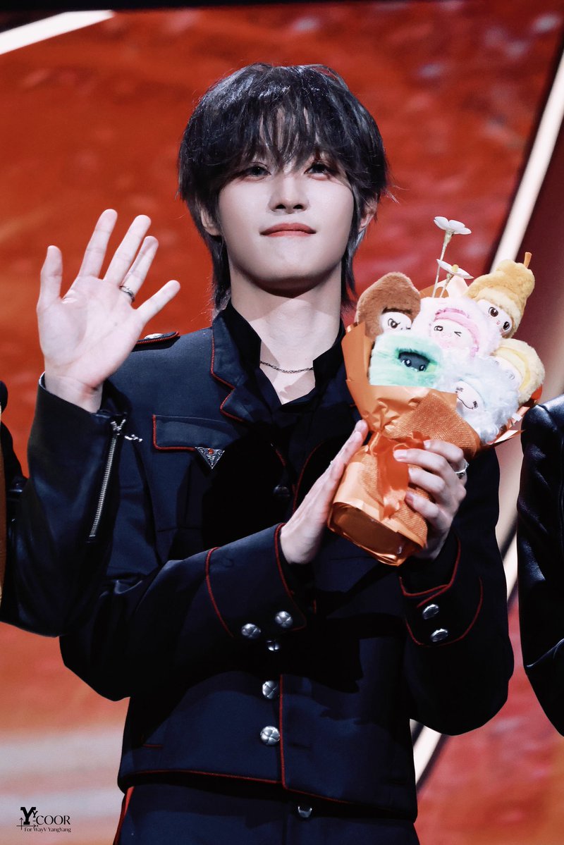 YYCoor4YangYang's tweet photo. 20260629
🏆
#YANGYANG #刘扬扬 #양양 #ヤンヤン 
#WayV #威神V
#年度人气组合
#东方风云榜音乐盛典 https://t.co/rtHLGj3prv