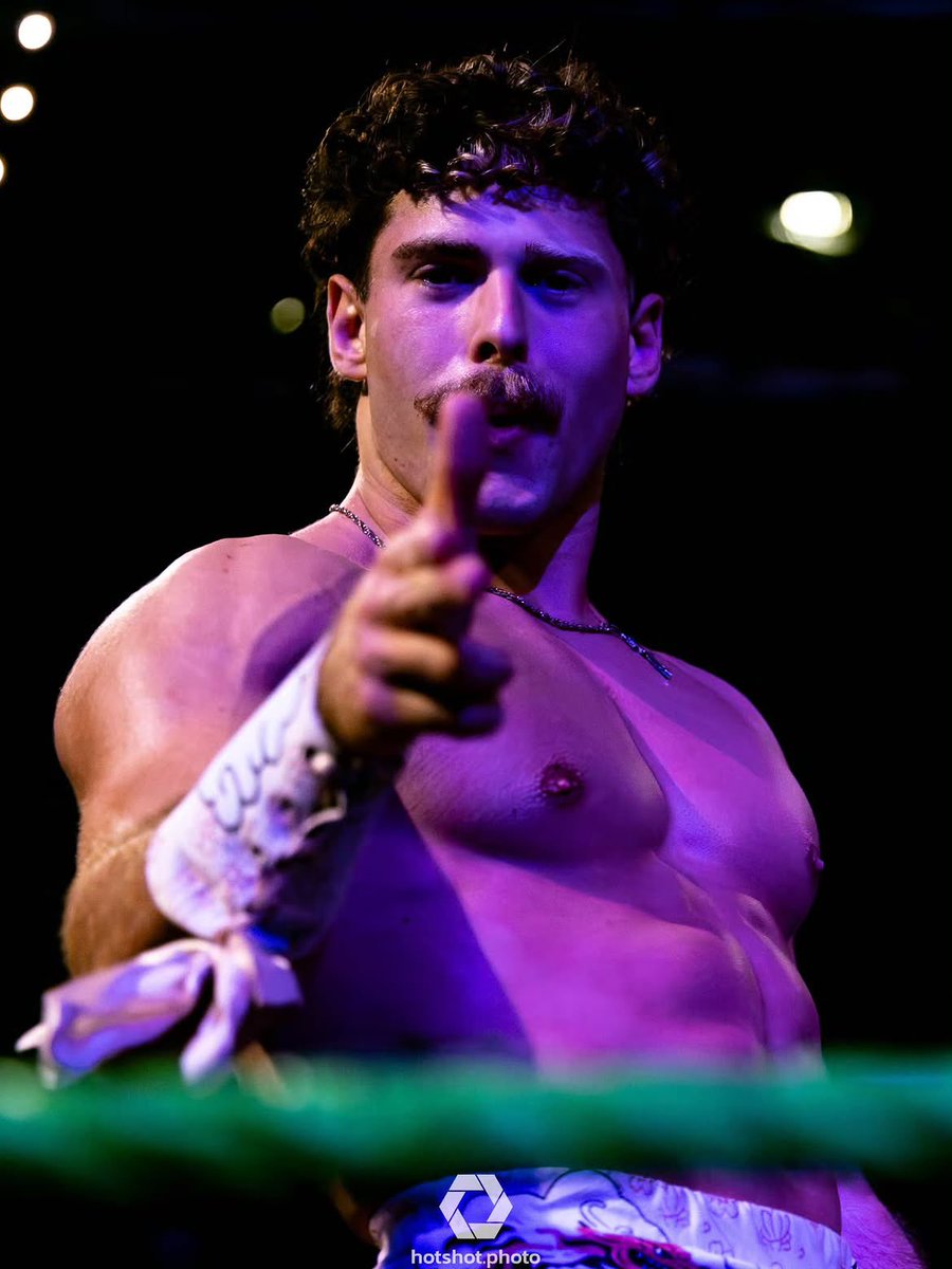 ungodlyrollins's tweet photo. https://t.co/TFZve76d2J
