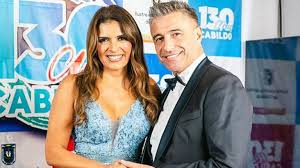 CAlrescate's tweet photo. Solabarrieta CRACK ! el mejor, aunque intenten ningunearlo, dato mata relato!!!
Que relator te ha gustado más durante el Mundial ?
Claudio Palma                  8.3%
Fernando Solabarrieta   66.1%
Grillo del Gol                  25.6%
#CHVDeporte
@chilevision 
sobalaprieta crack! https://t.co/MQx31aMSdL