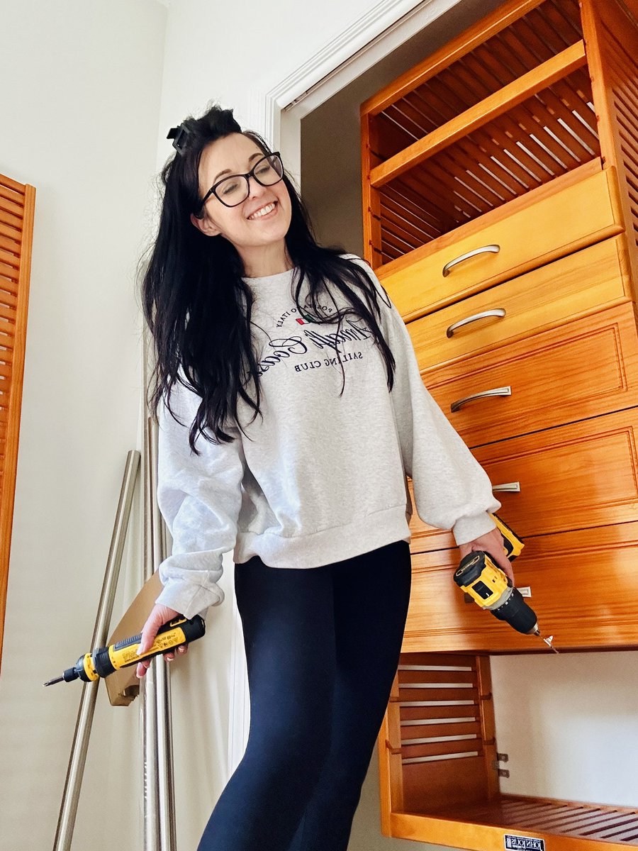 jadethebpdcoach's tweet photo. We can add โbuilding closetsโ to the list of life skills gained in recovery ๐จ
#recoverylife
#lifeworthliving https://t.co/aVAw73W50D