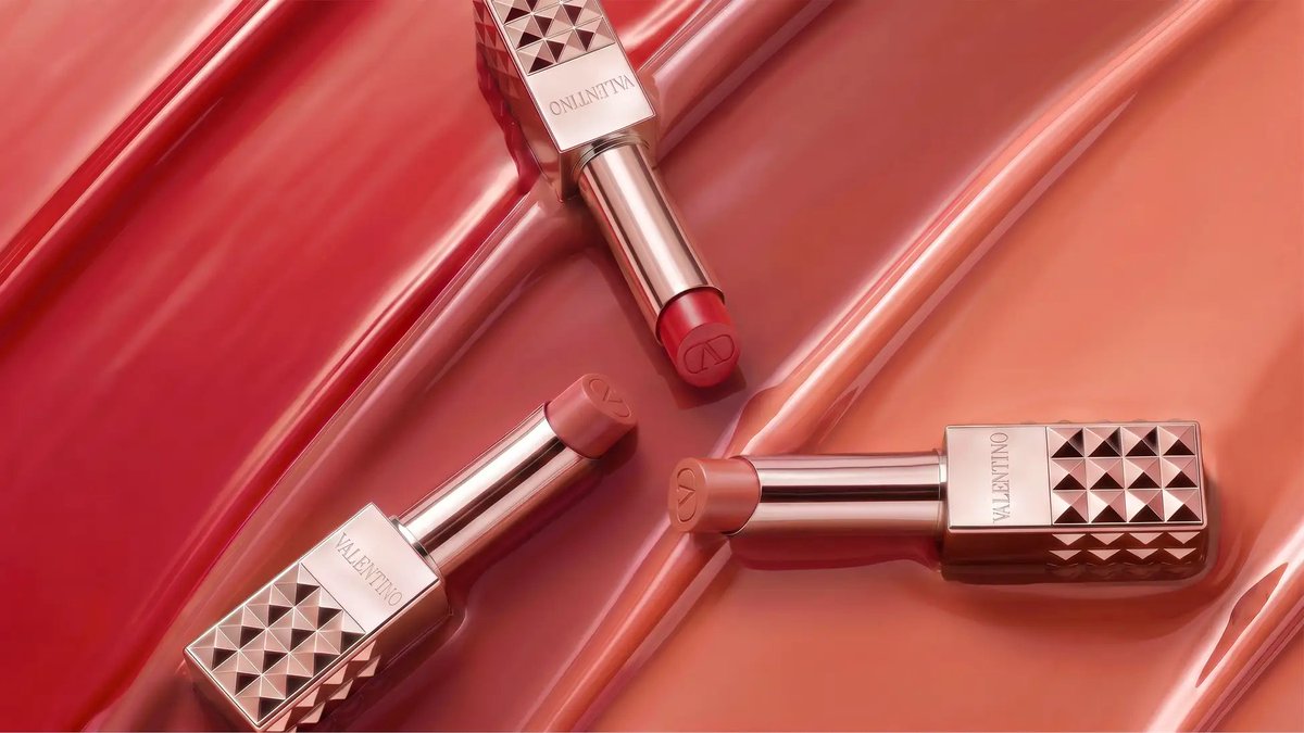 ヴァレンティノビューティから新作リップが誕生💄 塗った瞬間バター