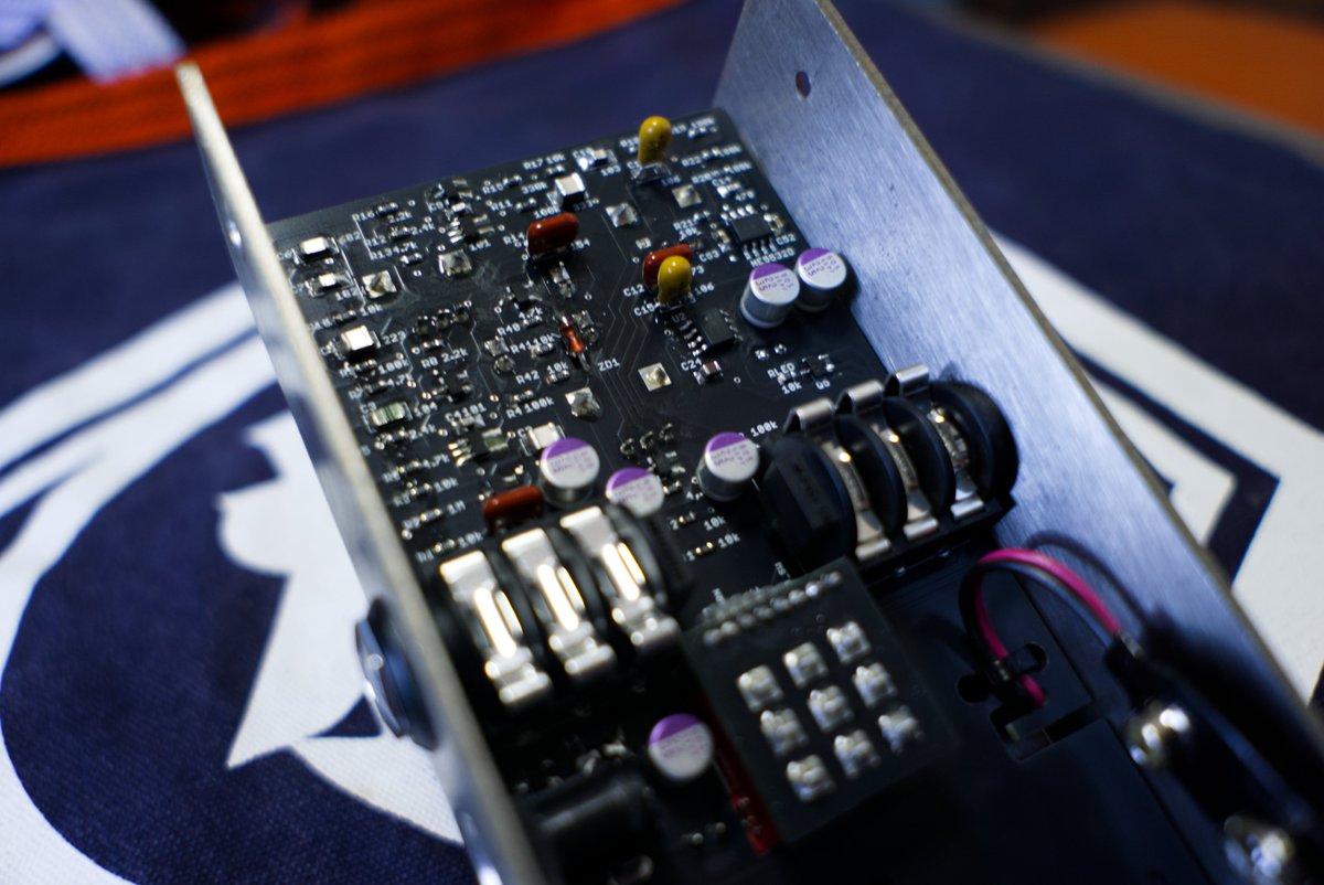 OAKeffects's tweet photo. 展示販売品紹介③

試作モデル
OAK-DRIVE

販売価格
20,000円

非常に音量の大きいトランスペアレント系ペダルです。
ステンレス筺体の設計、試作として製造した為、特別価格でのご提供となります。
#PGM東京2026 https://t.co/s1GW1APnvr