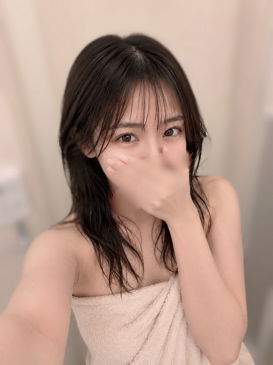 manachanJD's tweet photo. みんなおはよー🐈☀️

日本🇯🇵代表、ブラジル🇧🇷戦残念だったね😢
先制点取った時には勝てるかもー！って思ったけど…😖
でもすっごく頑張ってくれて感動しました✨

まなもみんなに元気あげたり、もらったりできたら良いなーなんて🫢💞

というわけで元気出してほしいからお風呂上がりパシャリ📷

今日も一日頑張ろうね😌💕

まなのこと、もっと沢山の人に知ってほしいからリツしてくれたら嬉しいな🔁💞