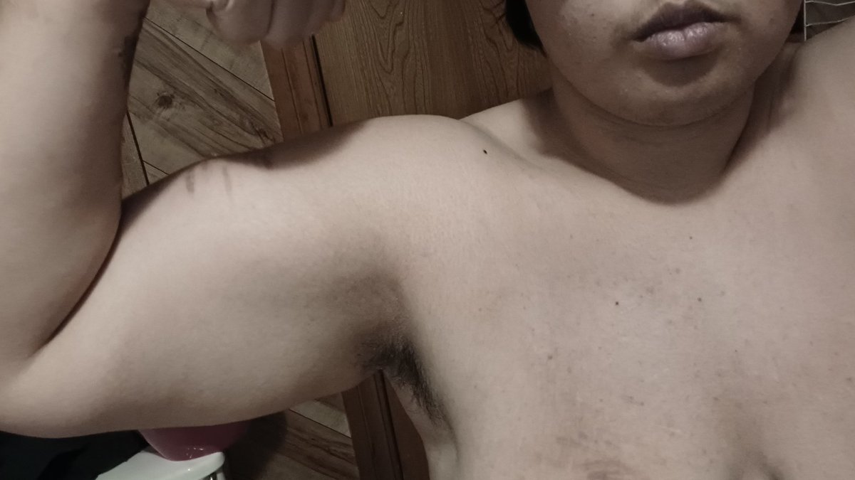 jackaholictwt's tweet photo. weighed 214.8lbs today!!!! lowest I've been in years (ik its still a big number but it's big news for me) hai oomfs!!!! https://t.co/6awFLRDlaW