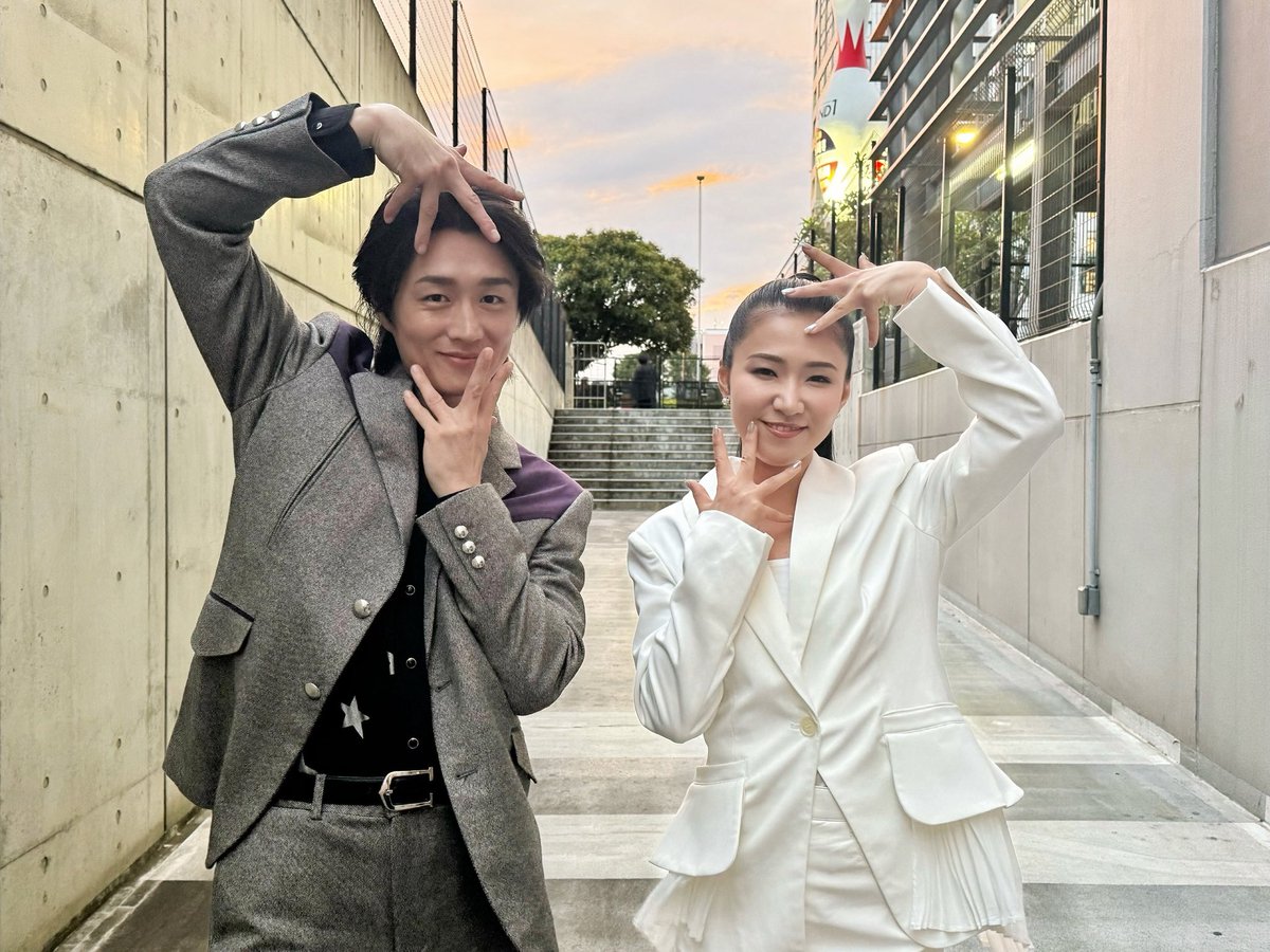 naoki12sanada22's tweet photo. ◤出演情報📺◢
本日6/30(火)放送📣
BSテレ東「MUSIC AWARDS JAPAN 2026 演歌・歌謡曲LIVE［最優秀演歌・歌謡曲 楽曲賞 授賞式］」

放送予定
🗓6/30(火)19:00～21:00

Photo📸
#田中あいみ さんと日本の労働者の思いを代弁した名曲「山谷ブルース」も披露🎤

ぜひご覧ください！

#真田ナオキ
#MAJ2026