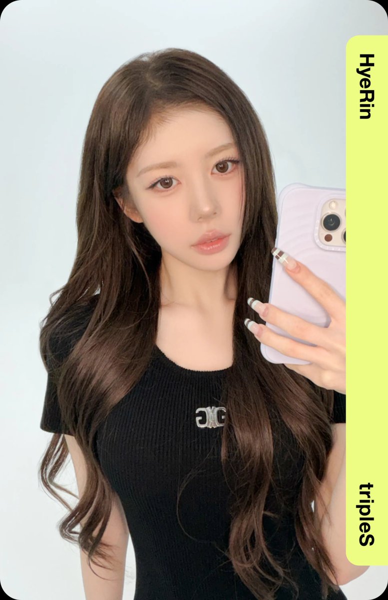 tripleSObjekts's tweet photo. Daily Fashion CC323 &amp; CC324

S1 - Seoyeon 
S2 - Hyerin https://t.co/opAjfIHev7