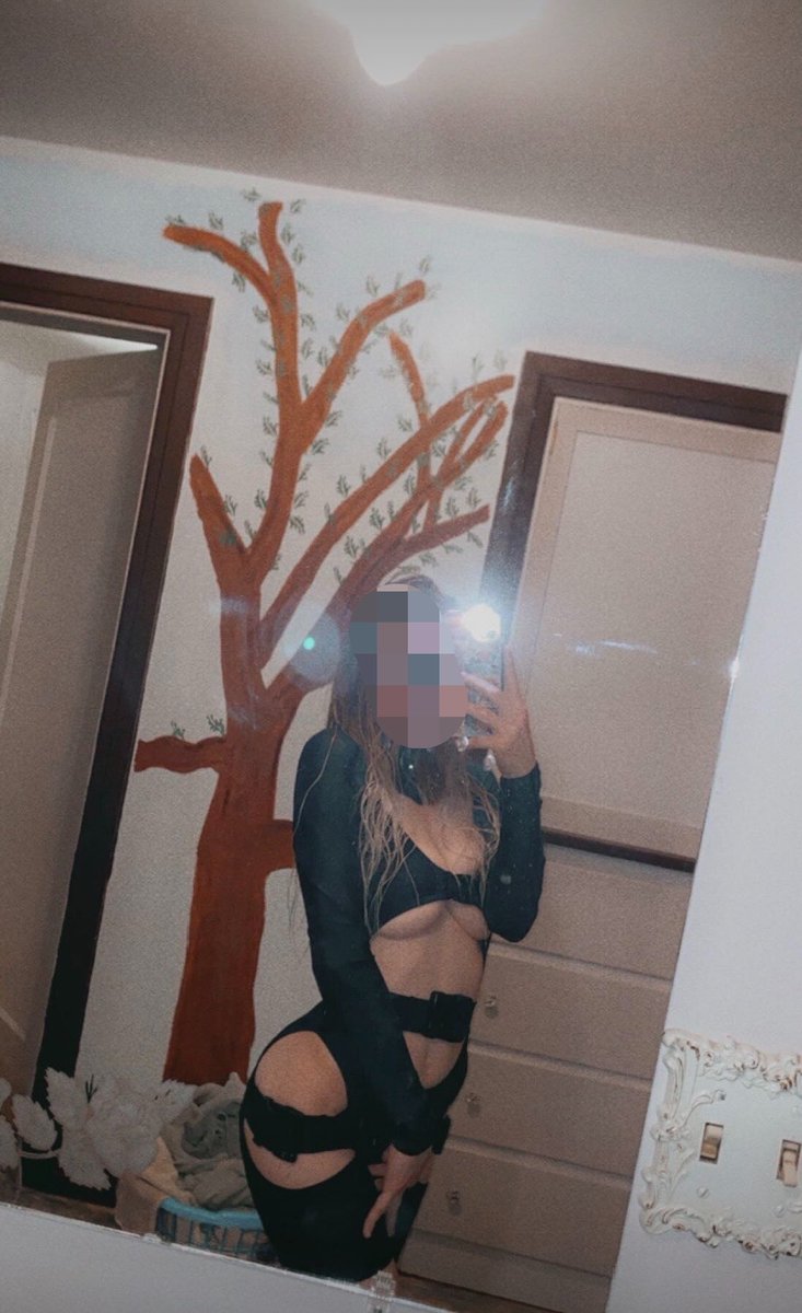 JamesTRamirez's tweet photo. My girlfriend and I are selling content if you want see more dm me #OF #pdx #hotwife https://t.co/JjffHz9Woj