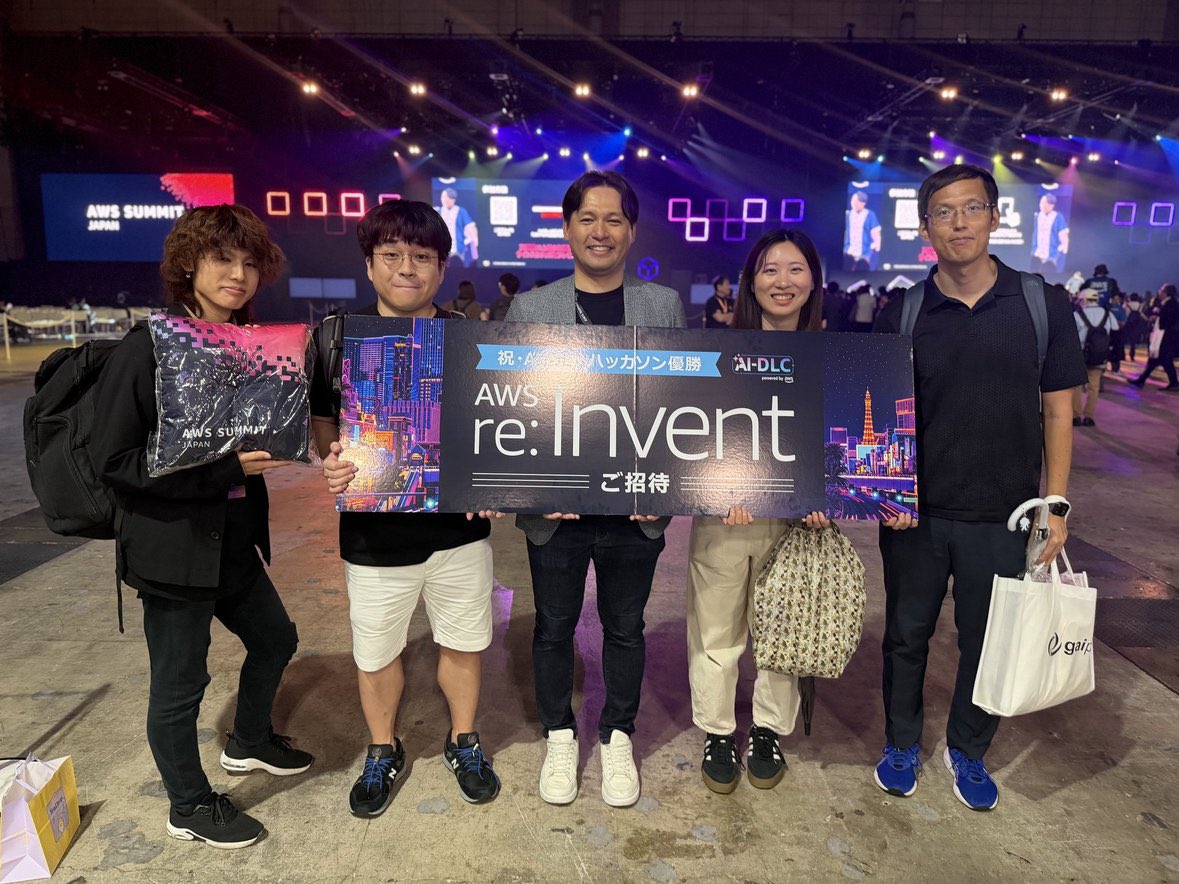 kawaT999's tweet photo. 🎊2年連続で生成AI日本一に選出🎉

改めて、AWS summit 2026 AIハッカソンで、2連覇での優勝を飾りました✨✨
これまで、本業に取り組みながら、裏でAIの研究を重ねてきた結果が、2年連続で実り、嬉しい限りです🔥
今年もラスベガスで世界のAIを感じてきます💪
#WhiteBox #AWS #生成AI https://t.co/8BCnsck0JS