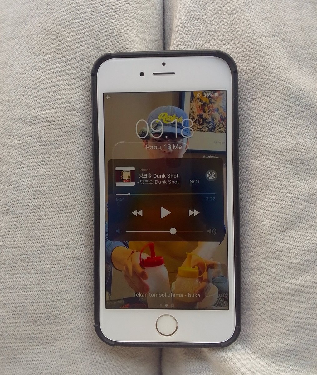 SatiMan438407's tweet photo. WTS IPHONE 6 ‼️

- ex inter (wifi only )✅
- 64gb ✅
- kamera d/b jernih  ✅
- body dan lcd mulus✅
- Speaker normal ✅
- semua fitur normal✅
- bh 100%✅
- semua tombol berfungsi ✅
- cocok buat digicam ✅ 
- Daz cam,share it, Spotify ✅
IDR : 650K ✅
Cod Ciledug📍

#zonauangㅤ https://t.co/zRMokIRh56