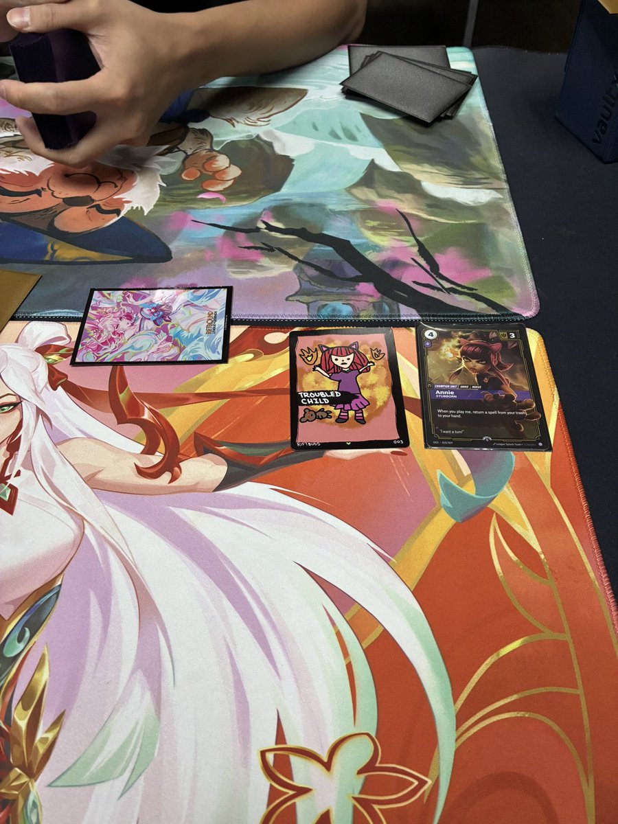 Syn_Tcg's tweet photo. When your opponent lets you use your riftbuds @glitchedgoober https://t.co/G3bpa8mqVu