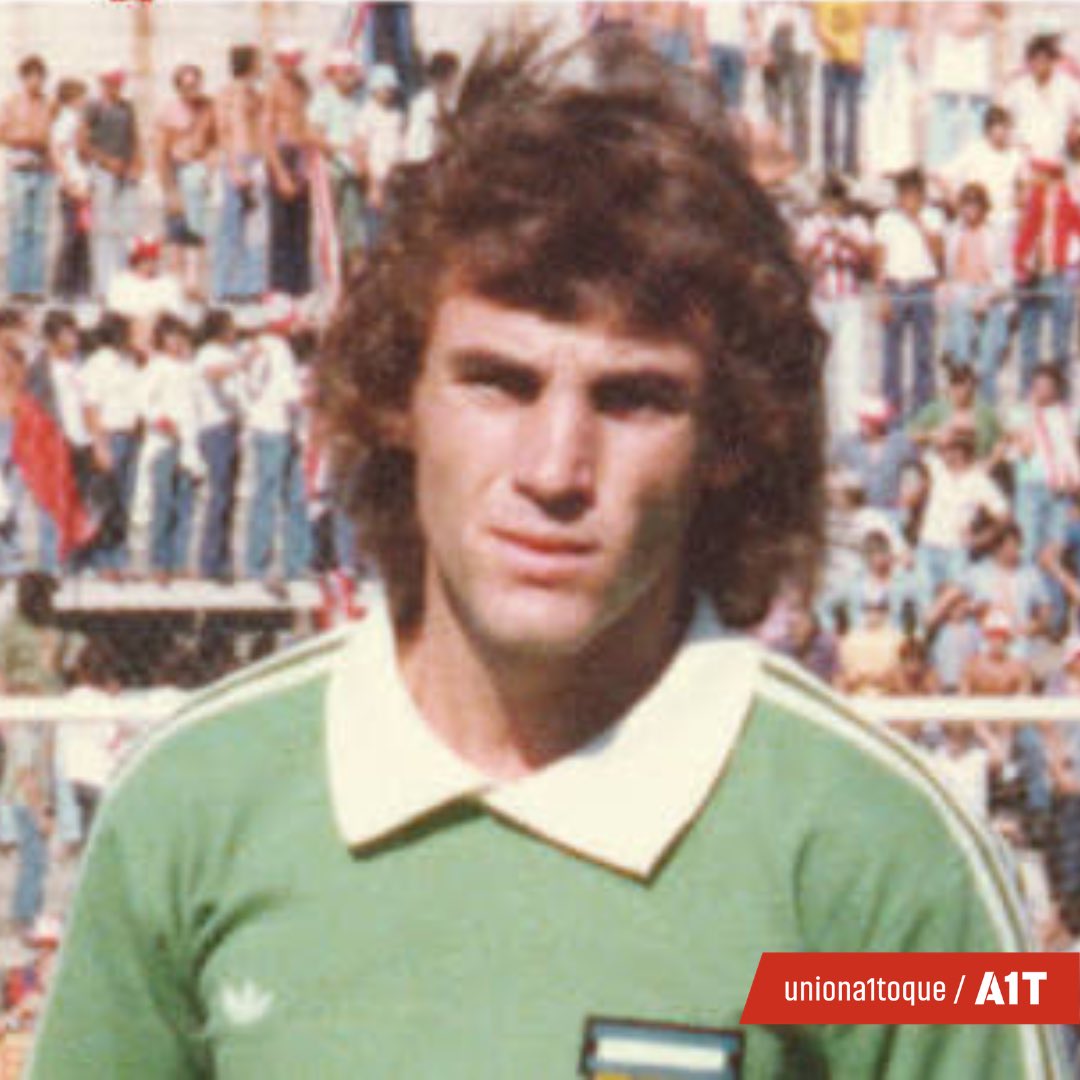 UnionA1Toque's tweet photo. 👉🏻 Hace 40 años, #Argentina. conquistaba en México su segunda Copa del Mundo 🏆, con la participación de Nery Pumpido, surgido en #Unión 🇦🇹, defendiendo el arco Tatengue en 174 oportunidades 🧤

#SiempreUnión 🔴⚪️
#SiempreA1Toque 👊🏼 https://t.co/whUVCRdTcJ