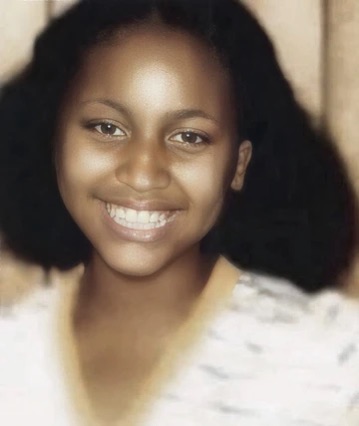 Catch_LISK's tweet photo. Susan Mann
It's #TipTuesday and we need your help for #SusanMann who was last seen on 5/17/1980 in Hollis Queens. Her remains were found on 11/4/1982 in Freeport Long Island with the same yellow striped sweater. All of her jewelry was with her.

Crime Stoppers is asking anyone who can identify the subject(s), or with any information about this crime, to submit an anonymous tip through their hotline at: 1-800-244-TIPS (8477), or at http:// https://t.co/XiU1H8zWui