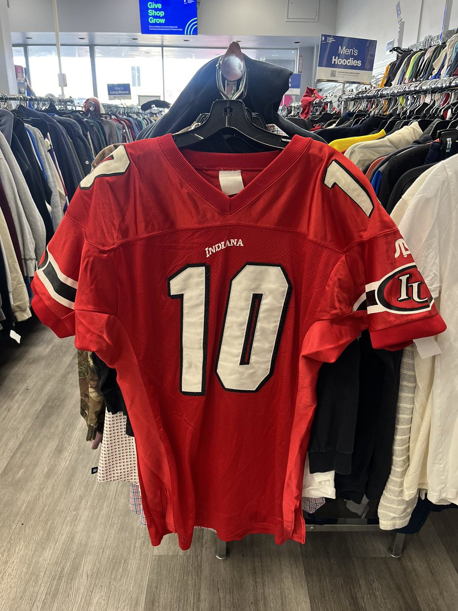 NewRadicalsVEVO's tweet photo. Absolutely insane goodwill find https://t.co/jakTguwhlP