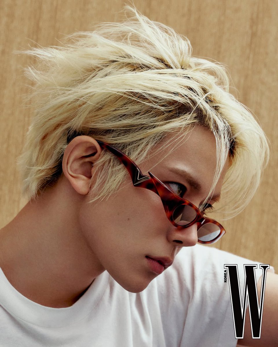 leeheeuseng's tweet photo. More newly released pictures from W Korea. Giving you different vibes with different outfits on sight. https://t.co/Yjg0SAcPlb
