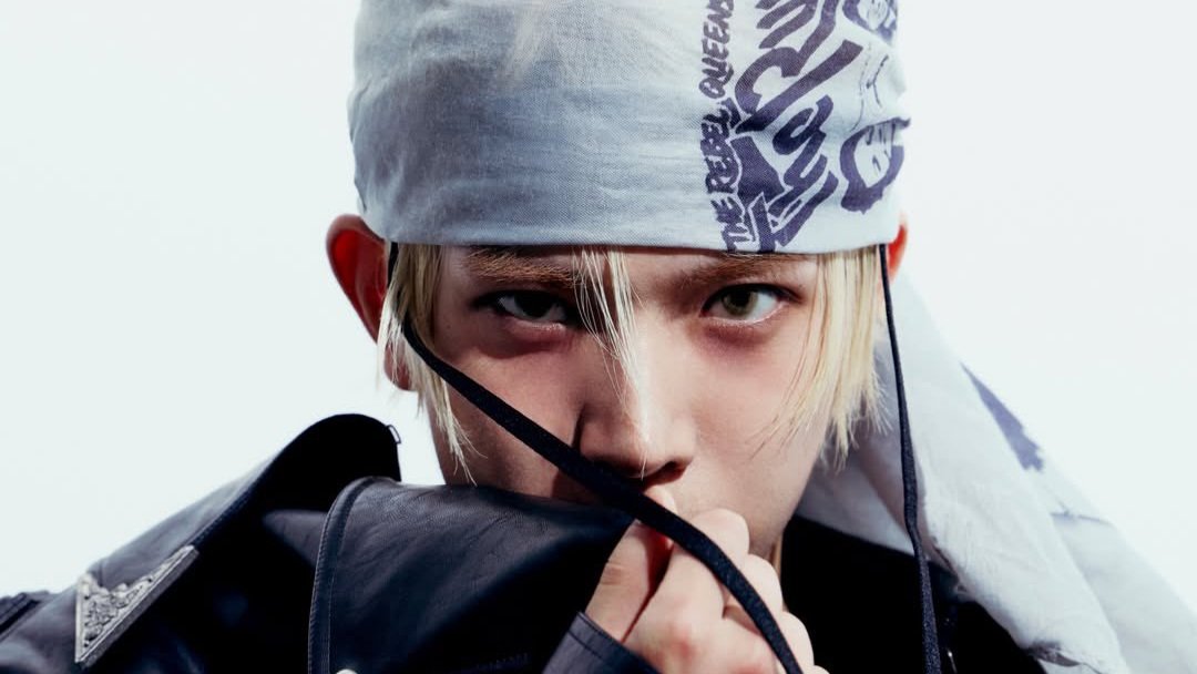 leeheeuseng's tweet photo. More newly released pictures from W Korea. Giving you different vibes with different outfits on sight. https://t.co/Yjg0SAcPlb