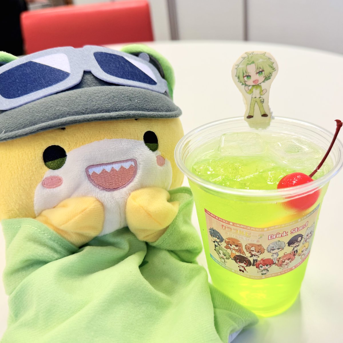 goods_clpc's tweet photo. ／
#ぴちショップ ドリンクスタンド
試食会の写真をおすそわけ✨
＼

🍑甘酸っぱい！ゆあんくんのベリードリンク
🍑爽やかでスッキリ！シヴァのマスカットゼリーソーダ

ぜひお店で堪能してね💨

▼詳細はこちら！
https://t.co/hTWkmB7FAy

#カラフルピーチ #からぴち #からぴち尽くし計画 https://t.co/9qx1xCEEFu