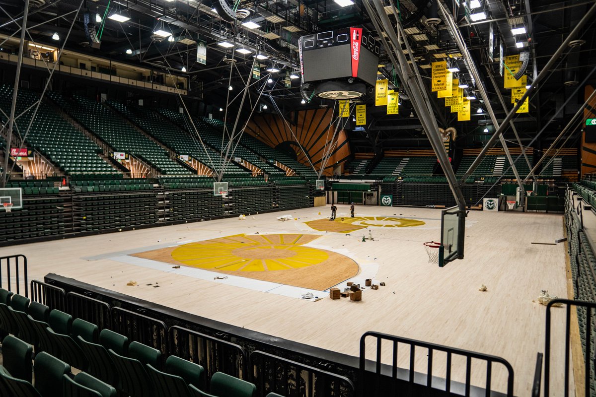 CSURams's tweet photo. New court is 𝙄𝙉 🔥
Ram Horns are going 𝙊𝙉 🐏

Own a piece of CSU history » https://t.co/jKwg5WyPhi https://t.co/KnDfjupUv3