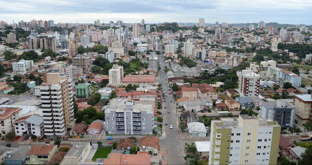Buzerplay's tweet photo. @senshi_real 2025, o ano em que eu passei por coisas infernais e injustas ao lado da minha mãe nessa cidade maldita chamada bento Gonçalves, essa cidade e pior que a cidade de derry em It a coisa, conheci pessoas ruins nessa cidade que não sentem amor e empatia por absolutamente ninguém! https://t.co/d2wRQkq8da