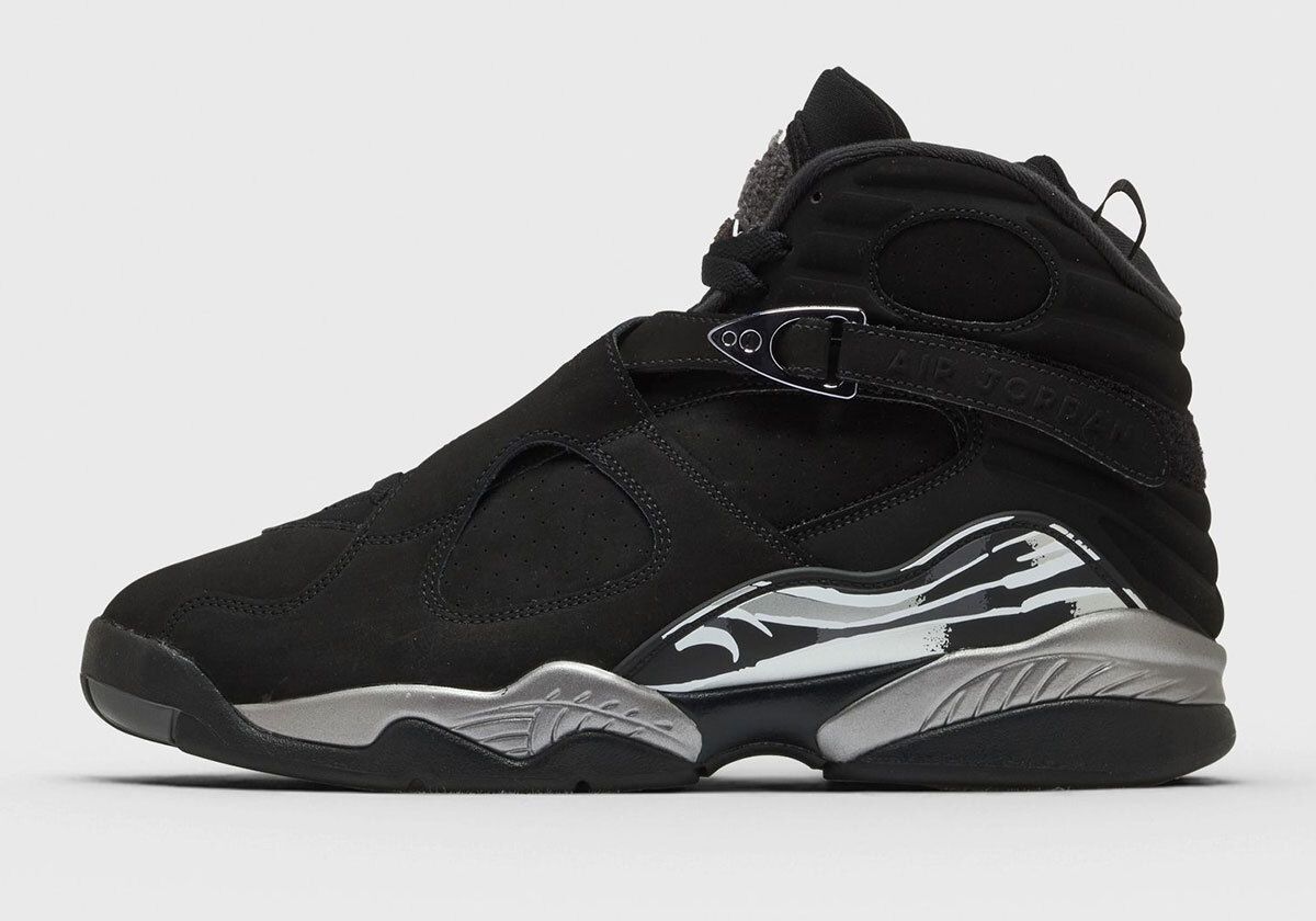 SneakerNews's tweet photo. Air Jordan 8 "Black/Chrome" ⚒️ 

Retailers in Europe are dropping these on July 13th; U.S. release date expected in September.

Get a closer look >> https://t.co/9WHHpA7dOD https://t.co/XBUd7PNh8N