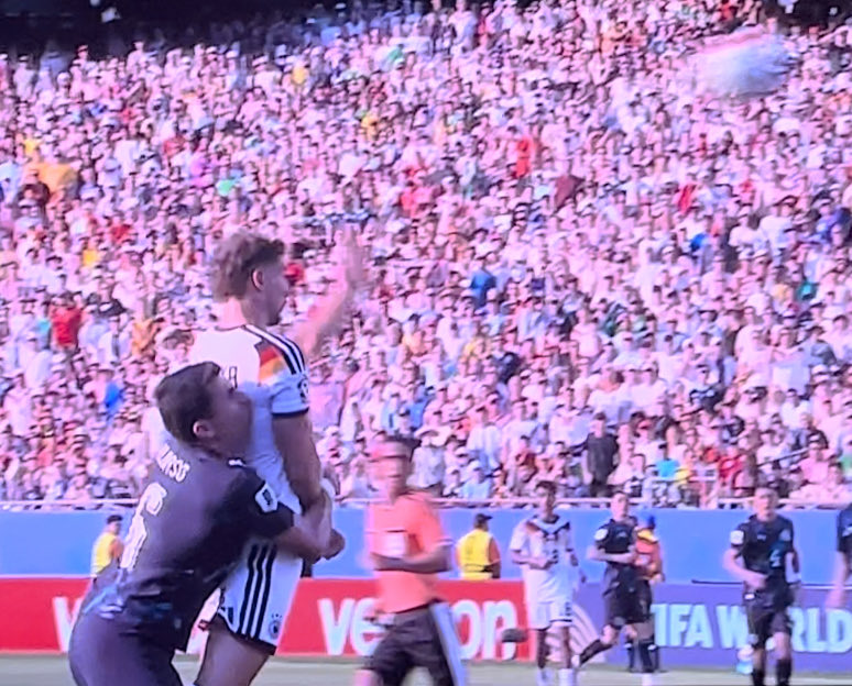 graefe_manuel's tweet photo. #FIFA #Worldcup2026 
#GERPAR 4:5
Extra time: holding Goretzka no pen, but ref disallowed a goal 2:1 Germany because a light/ridiculous contact..
Decisions in this Worldcup became more and more ridiculous…. 
The referee performances in this tournament are worst I can remember ever..