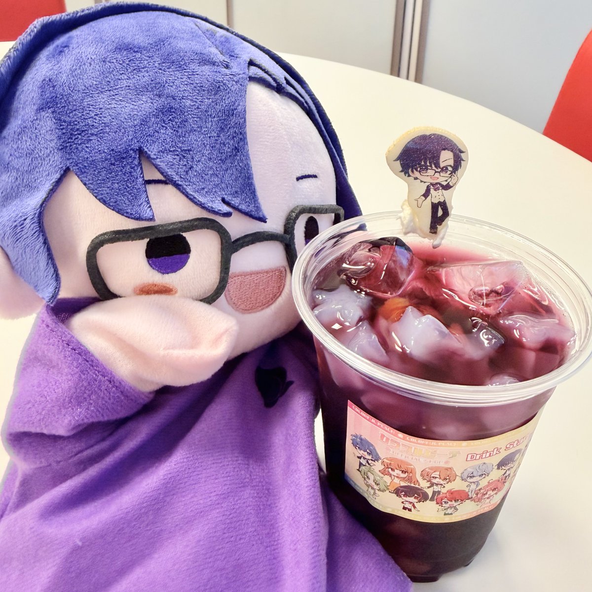 goods_clpc's tweet photo. ／
#ぴちショップ ドリンクスタンド
試食会の写真をおすそわけ✨
＼

🍑見た目も味も夏らしい！なおきりのブルーソーダ
🍑ナタデココの食感が楽しい！もふのぶどうジュース

会期は10日まで💨

▼詳細はこちら！
https://t.co/hTWkmB7FAy

#カラフルピーチ #からぴち #からぴち尽くし計画 https://t.co/HicwP8uNPW
