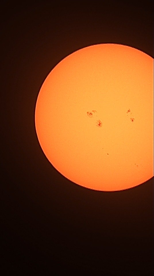 randymilanovic's tweet photo. 4478 4479 sunspots. #S30Pro https://t.co/hEYaHlN3J3