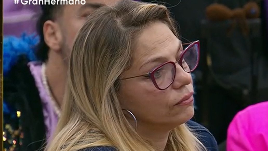 agus_rey's tweet photo. Tamara en vivo decide quedarse en la casa de #GranHermano por lo menos hasta el miércoles https://t.co/jqXJie87qY