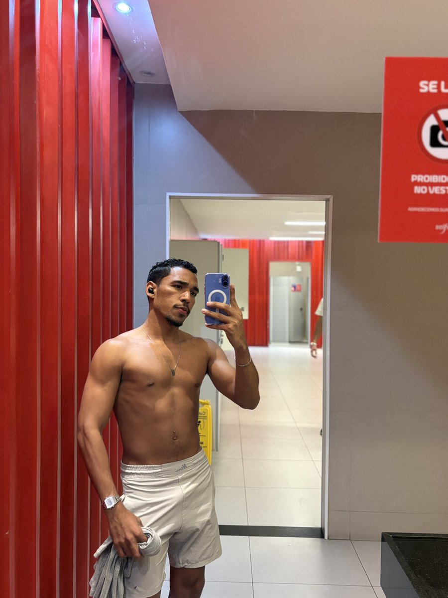 LeoSoaresIS's tweet photo. Hoje teve #gym 🏋🏿‍♂️ https://t.co/TJP8ama5pp