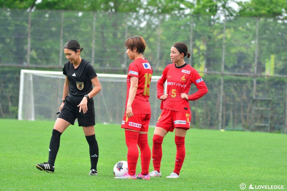 LoveledgeNagoya's tweet photo. 第15節vsVONDS市原FCレディース
試合写真です📸

#ラブリッジ名古屋
#なでしこリーグ1部
#女子サッカー
#ホームゲーム
#VONDS市原FCレディース https://t.co/d39cV1WR1l