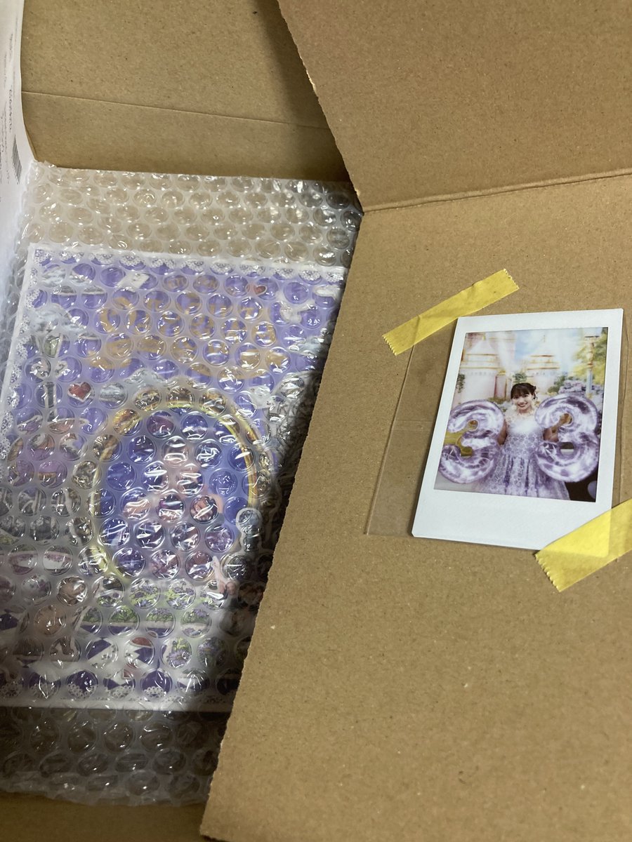 peace02peach's tweet photo. わーい！リミスタのビンゴの円盤が届いた！れにちゃんのチェキ可愛い🥰 https://t.co/WD1bzRMrgp