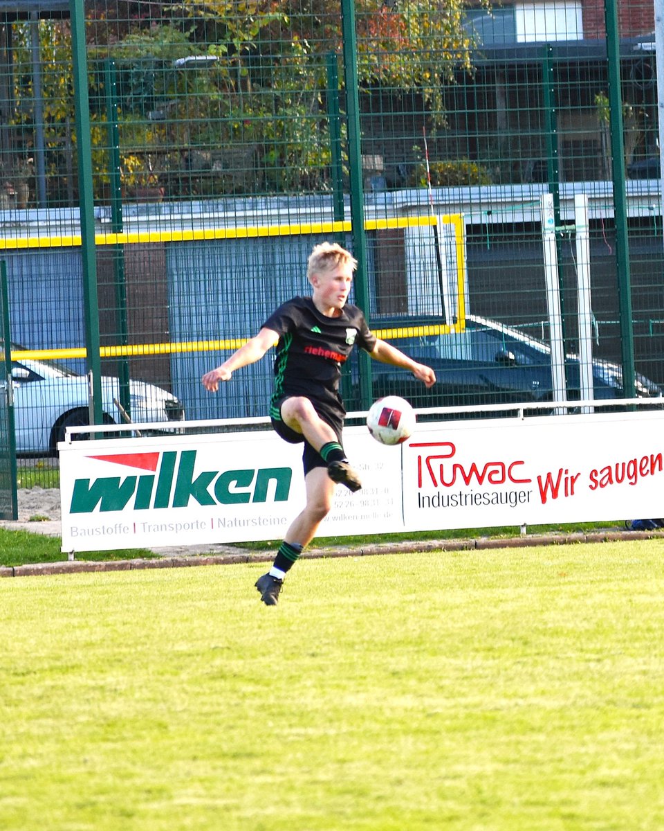 bika939's tweet photo. Bezirksliga - 05.06.2026 | 18:30 Uhr
BW HOLLAGE 1:1 TUS EINTRACHT RULLE

Die Saison endet in Hollage mit einem hitzigen Derby. Vor einer gut gefüllten Anlage gingen die Gastgeber früh in Führung.… https://t.co/XL5kbbyV0K