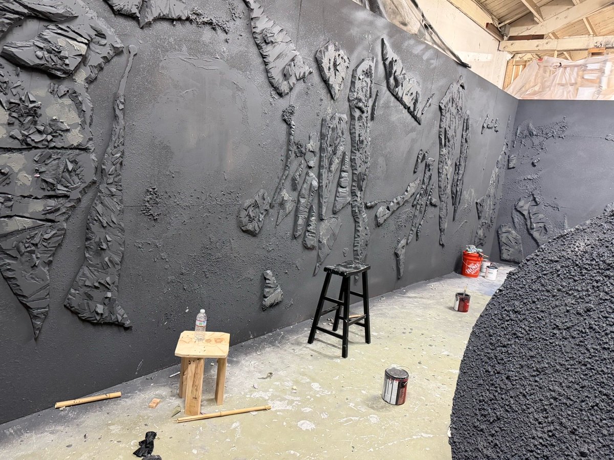 MoonoftheWitch's tweet photo. Caves and cockpits in the making #moviemaking #filmmaking #portland #horror #moonofthewitches https://t.co/onZzH9GC92
