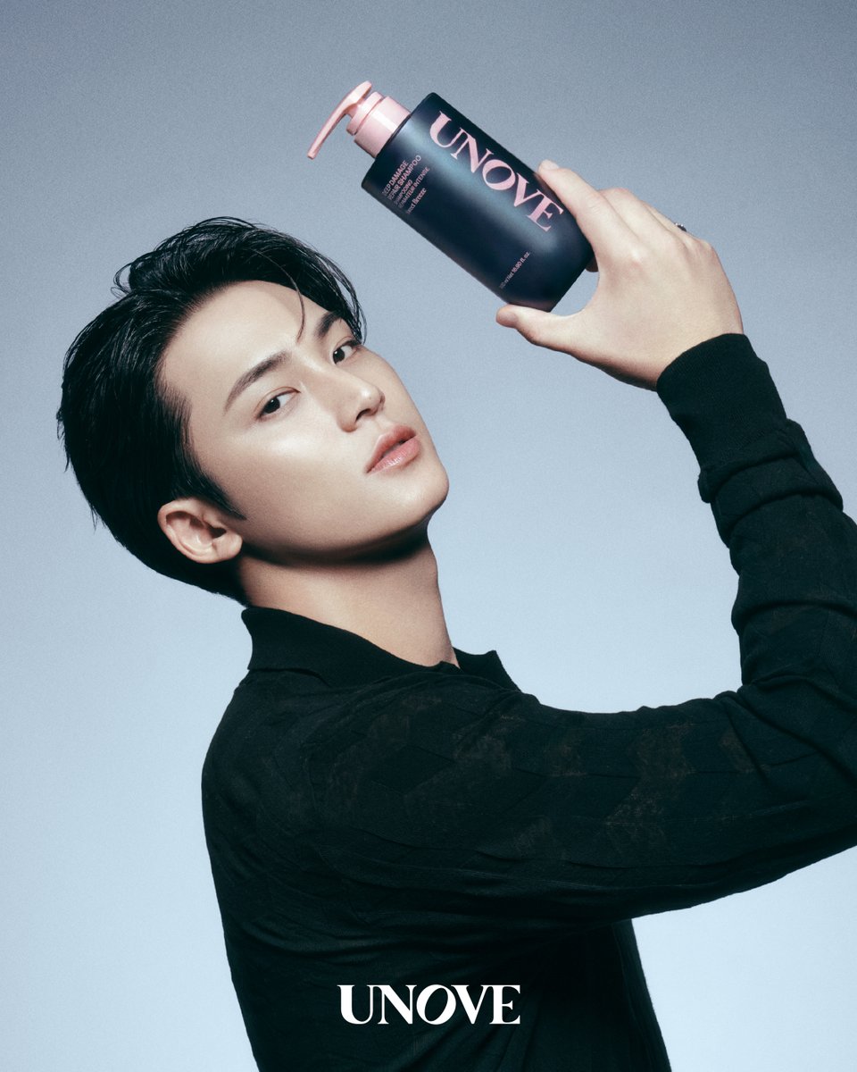 UNOVE_KR's tweet photo. 𝐒𝐄𝐎𝐔𝐋 𝐓𝐎 𝐆𝐋𝐎𝐁𝐀𝐋 🌎
서울에서 글로벌로 뻗어나가는 어노브.

앰버서더 민규와 함께하는
𝗞𝗢𝗥𝗘𝗔’𝘀 𝗡𝗢.𝟭 𝗛𝗔𝗜𝗥𝗖𝗔𝗥𝗘,

어노브의 비현실적 부드러움과
감각적인 향을 경험해 보세요.

Surreal softness, Powerful repair.
4년 연속 올리브영 1위*의
압도적인 제품력을 바탕으로

서울에서 시작한 어노브는
많은 분들의 성원 덕분에
이제 40개국에서 사랑받는 브랜드가 되었습니다.

앞으로도 더 많은 분들의 일상에
어노브의 부드러움을 전할
우아하고 대담한 여정을 함께해 주세요.

#어노브 #UNOVE #민규 #MINGYU