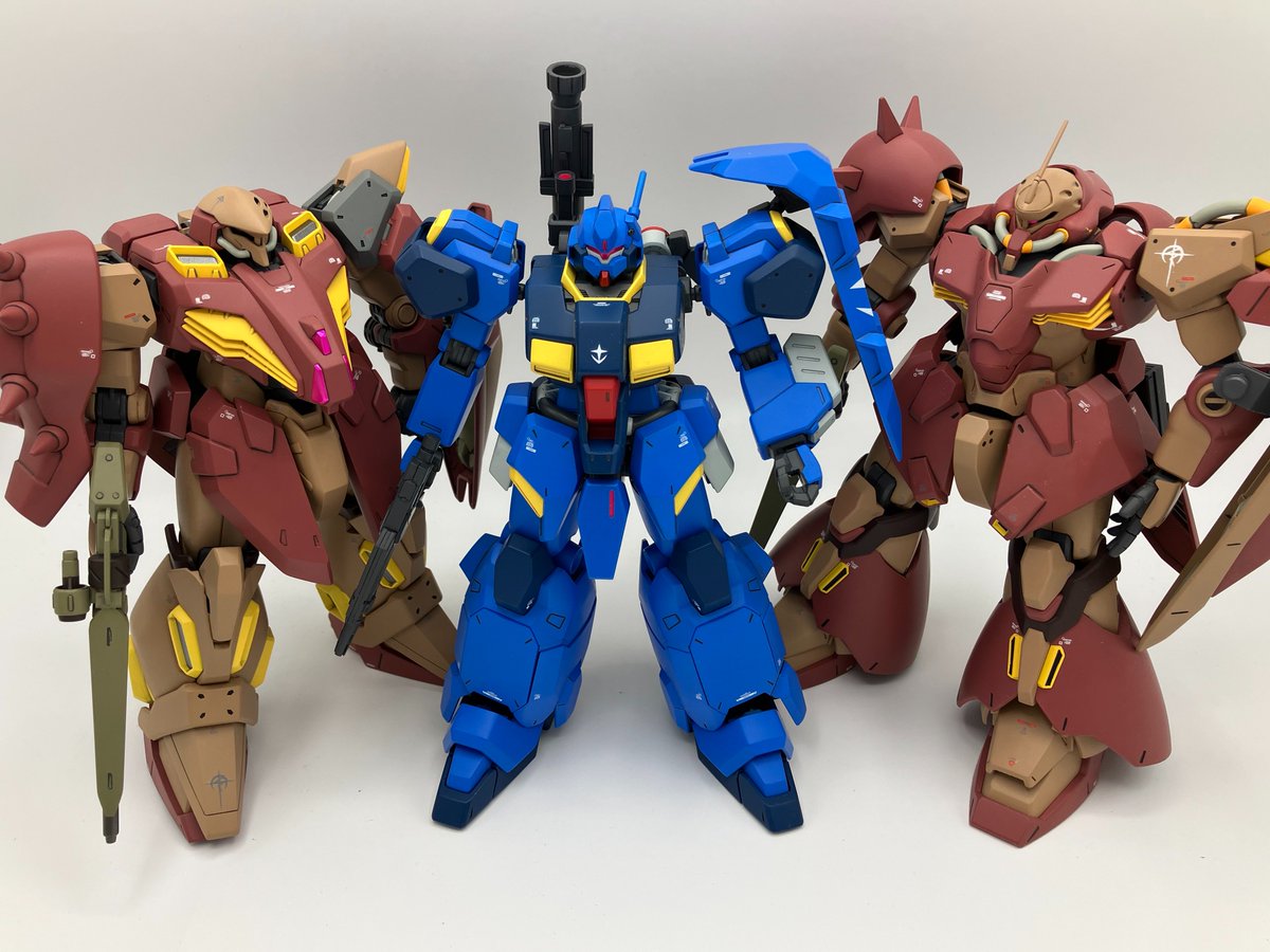 packeyfromeq's tweet photo. #ガンプラ #閃光のハサウェイ
ガンダムデカール閃光のハサウェイ②の発売に合わせて一気に３機製作！
あとはデカいの２個残すのみ。。。 https://t.co/1fqbPqP0BH