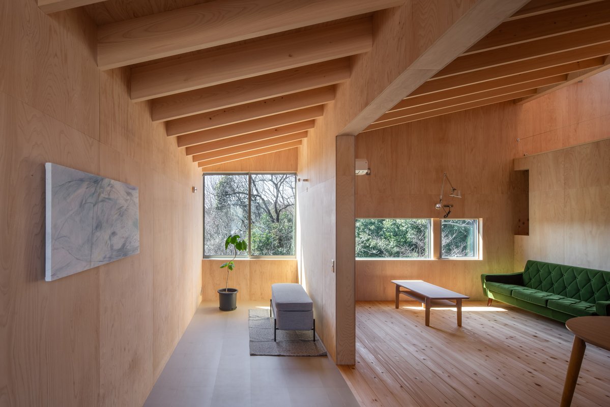 machi_archi's tweet photo. 多治見の建築家、永冶祐太さんによる画家のための住宅です。

https://t.co/8dlZcQ0tFe

永冶さんの設計で、緑豊かな自然が感じられ、パッシブデザインによる自然エネルギーを享受する大きなアトリエ付きの住居となりました。

#永冶建築研究所　#永冶祐太 #土地探し #土地探しからの家づくり https://t.co/VpqY4OPaHJ
