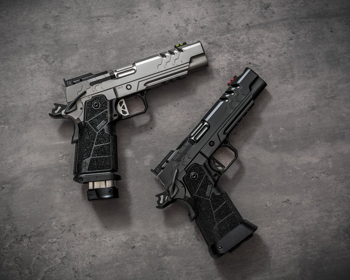 kimberamerica's tweet photo. Black or stainless — there's no wrong answer. The 2K11 Comp is dialed in and ready to perform. https://t.co/AdfztxIZzI
